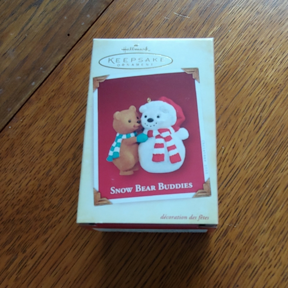 Hallmark Keepsake Ornament - Snow Bear Buddies